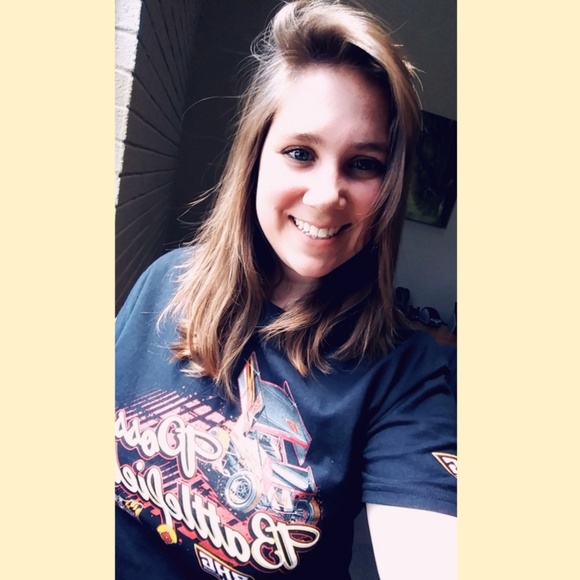 Meet your Posher, Breanna - Picture 1 of 1